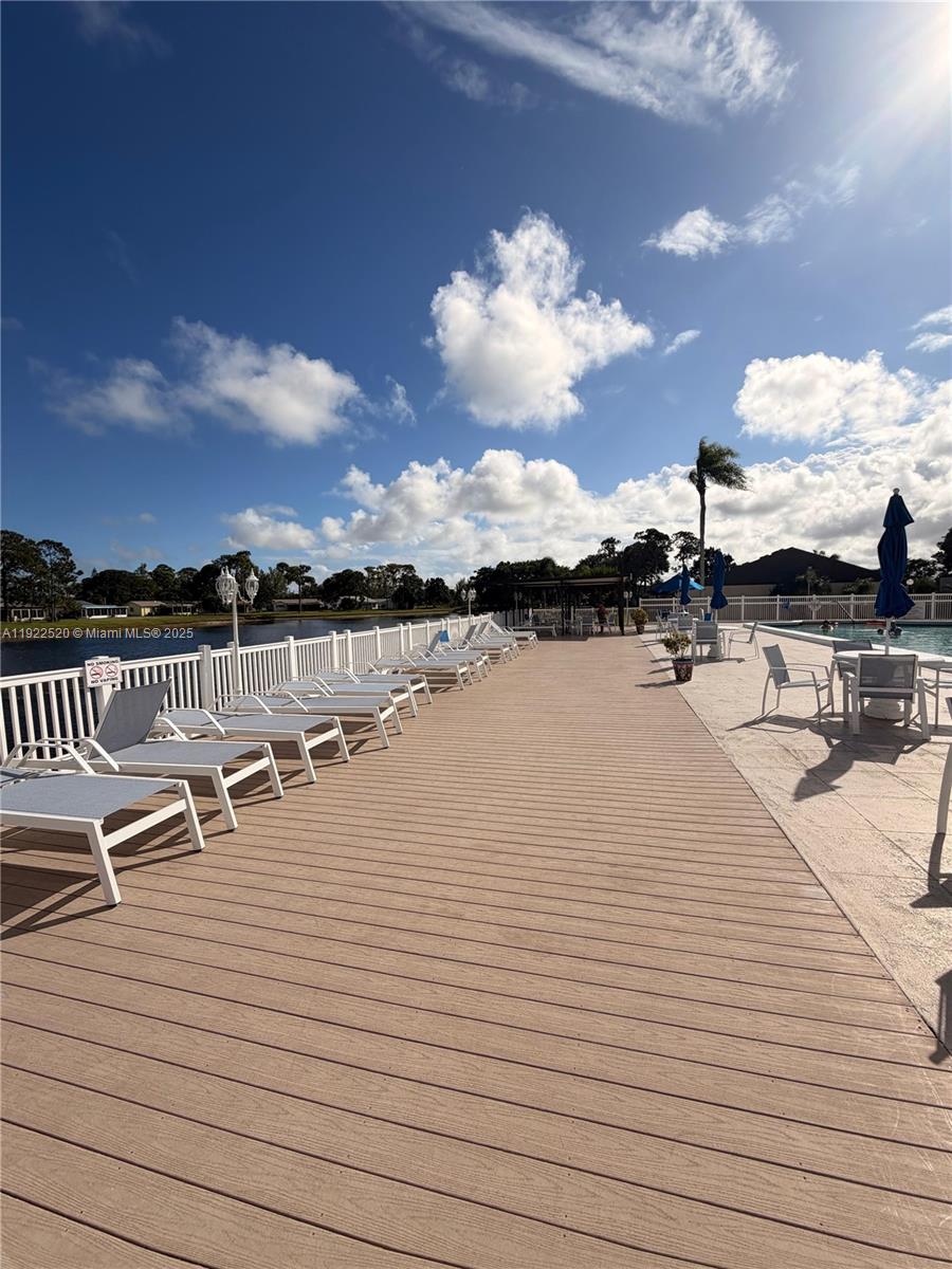 PINE RIDGE SOUTH IV CONDO - Residential