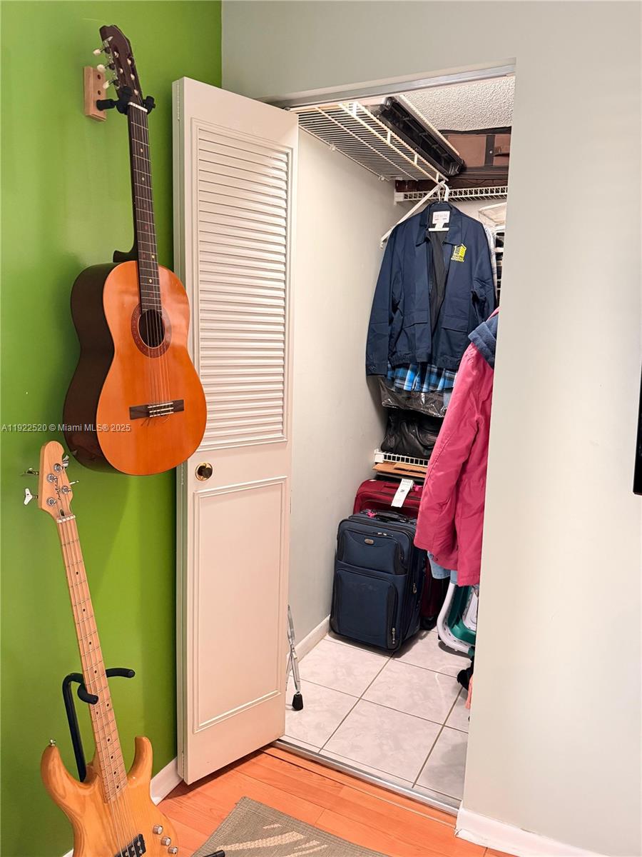 PINE RIDGE SOUTH IV CONDO - Residential