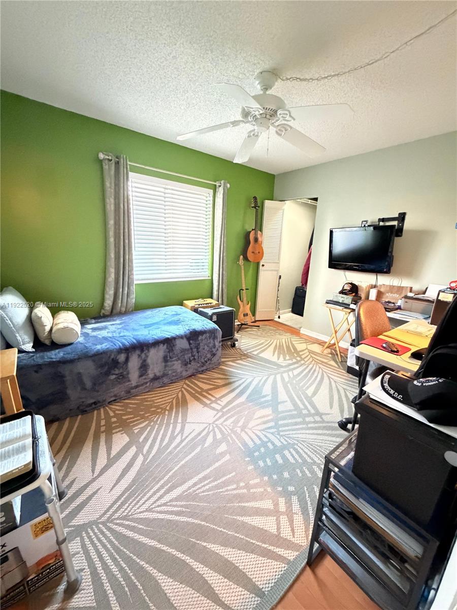 PINE RIDGE SOUTH IV CONDO - Residential