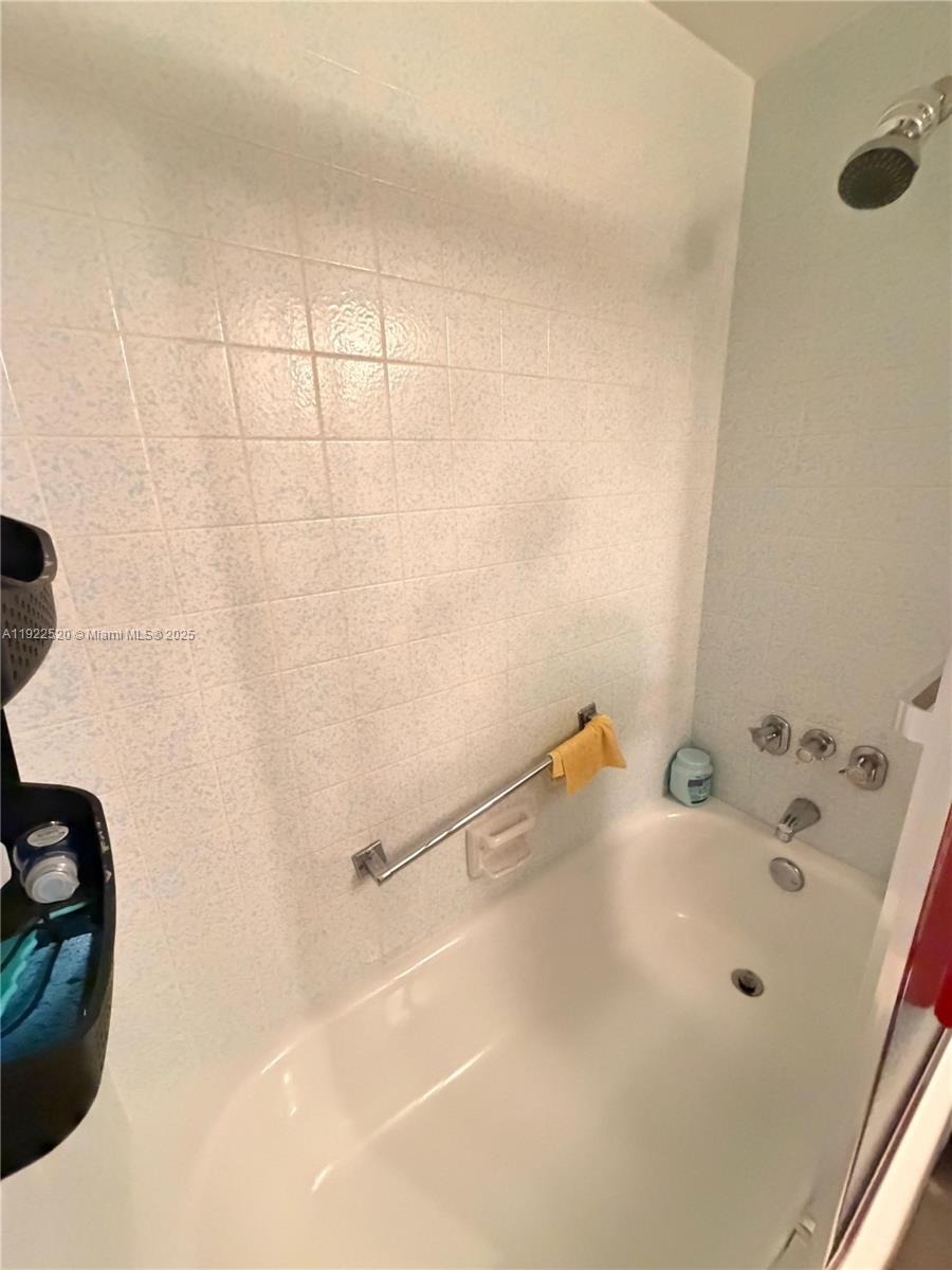 PINE RIDGE SOUTH IV CONDO - Residential