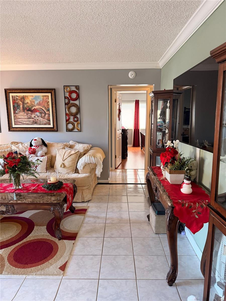 PINE RIDGE SOUTH IV CONDO - Residential