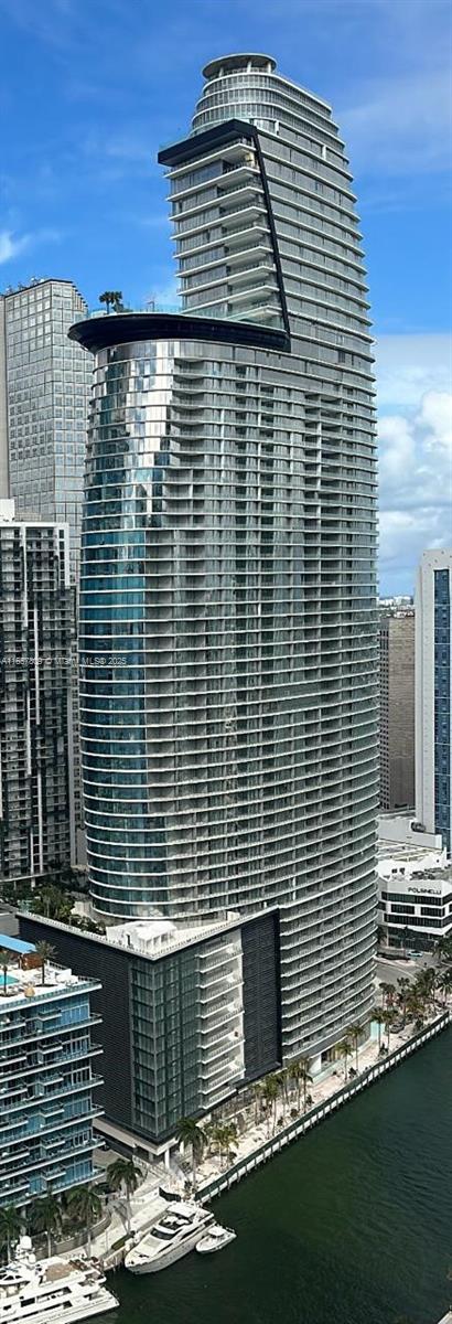 Rental Property at 300 Biscayne Blvd Way 1909, Miami, Broward County, Florida - Bedrooms: 2 
Bathrooms: 3  - $11,000 MO.