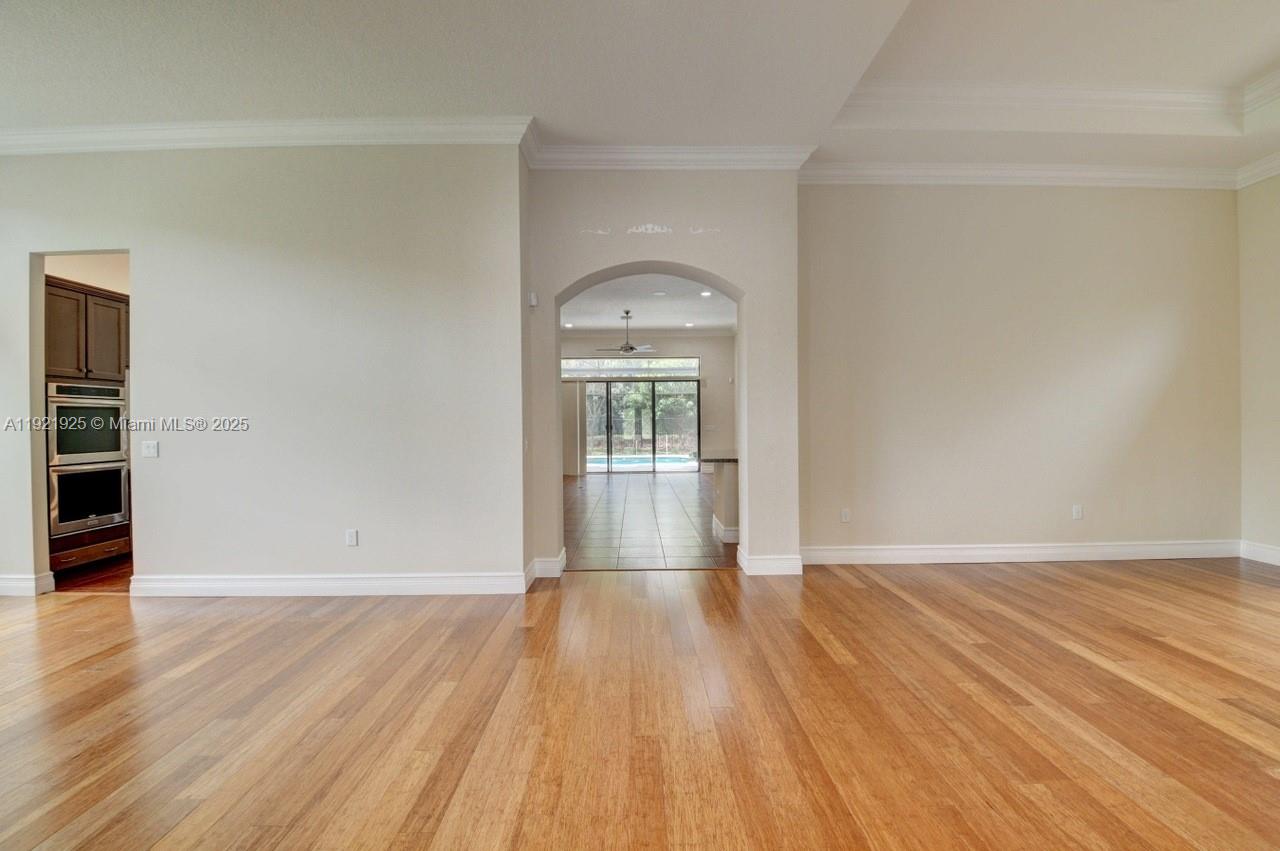 BRIDGES PL 7 - Residential