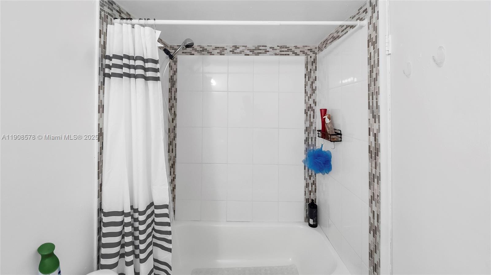 VILLAGE GREEN CONDO - Residential Lease