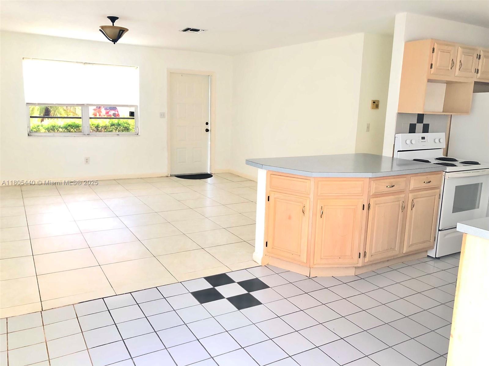 LANE-MAR ESTATES - Residential Lease