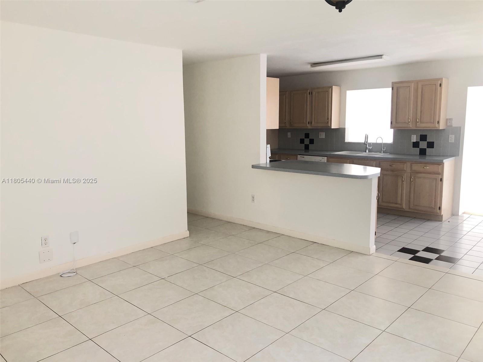 LANE-MAR ESTATES - Residential Lease