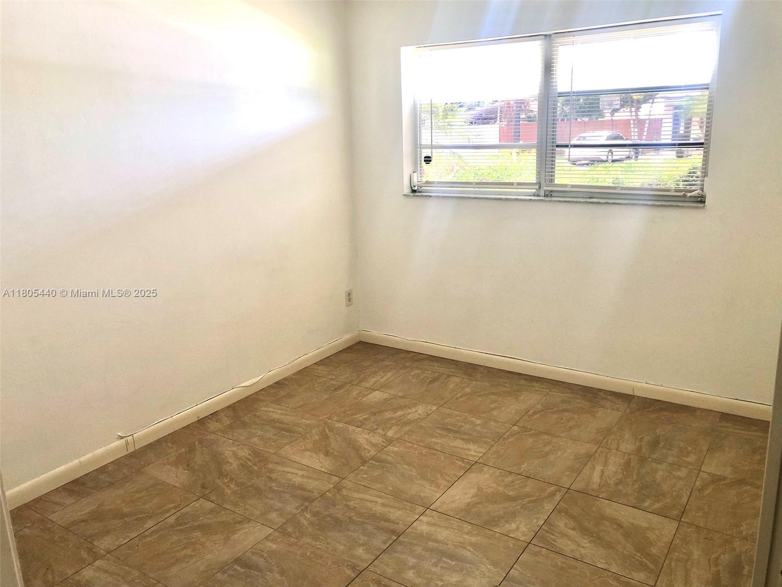 LANE-MAR ESTATES - Residential Lease