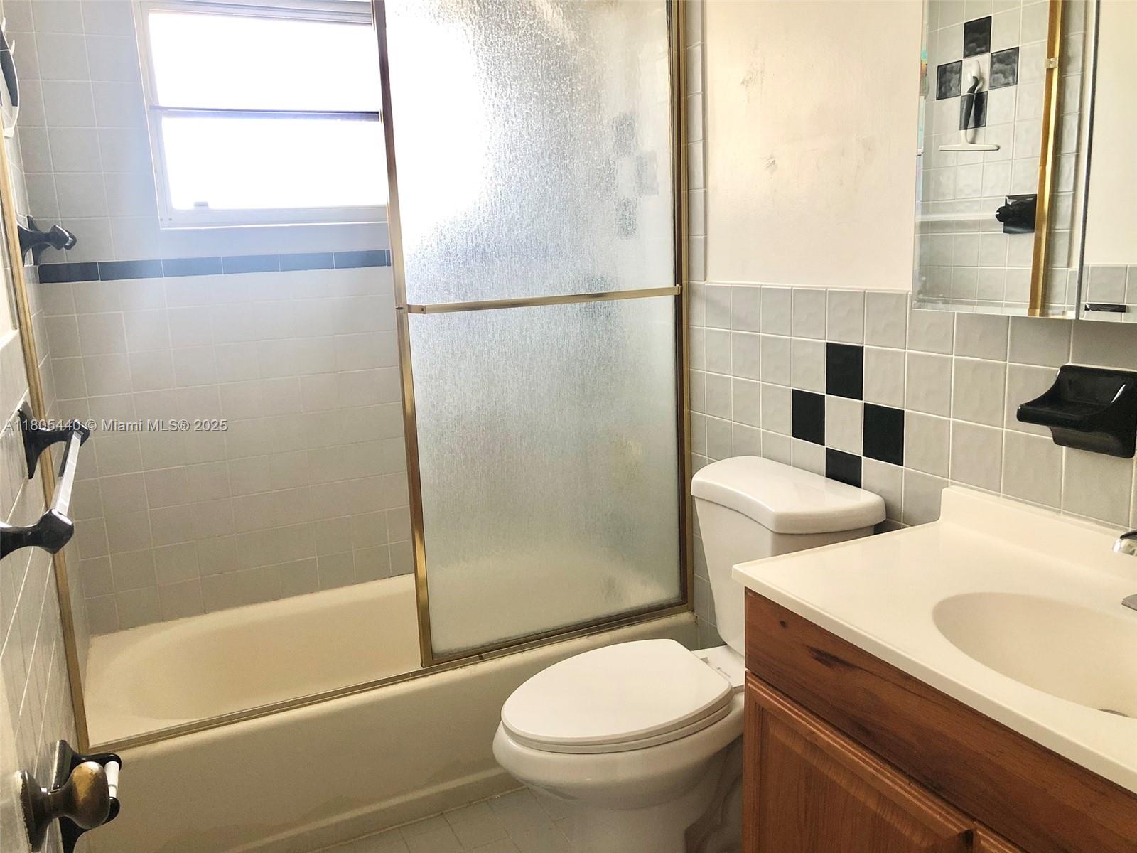 LANE-MAR ESTATES - Residential Lease