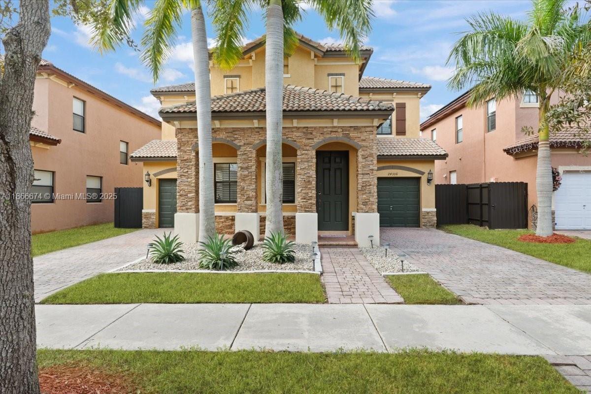 SILVER PALM EAST SEC ONE - Residential