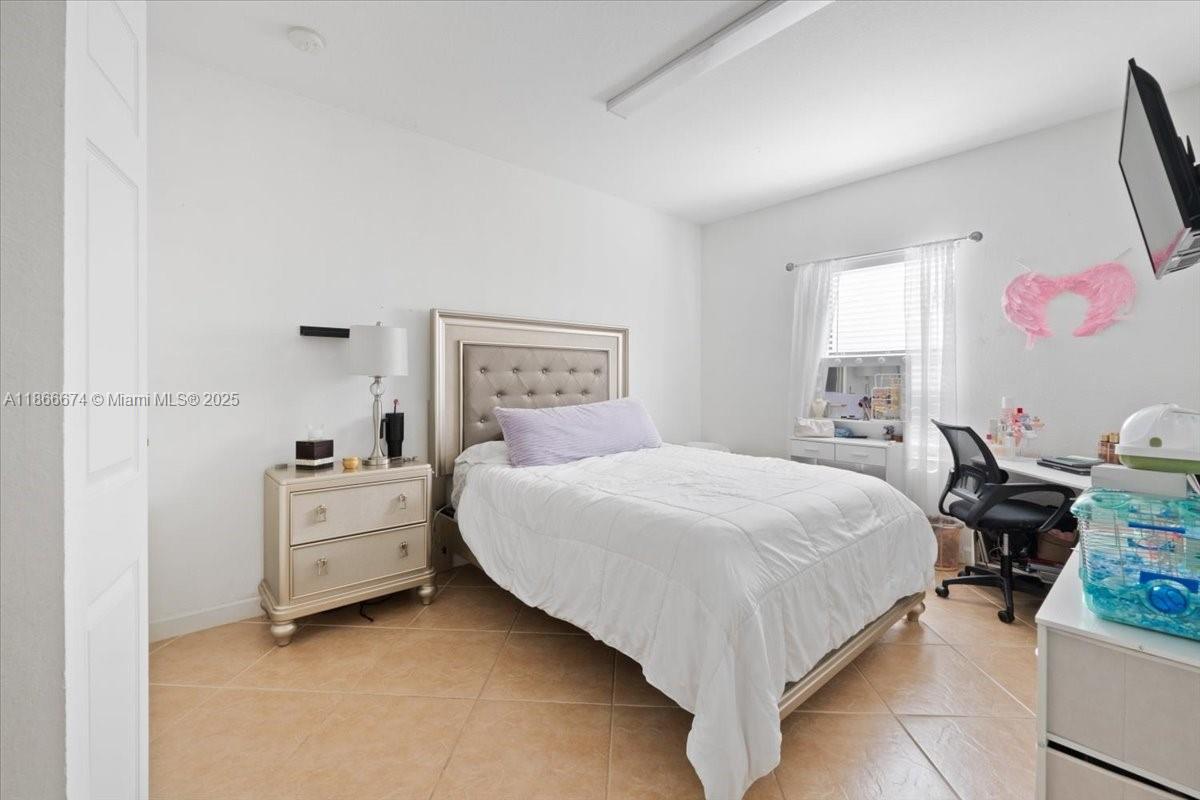 SILVER PALM EAST SEC ONE - Residential