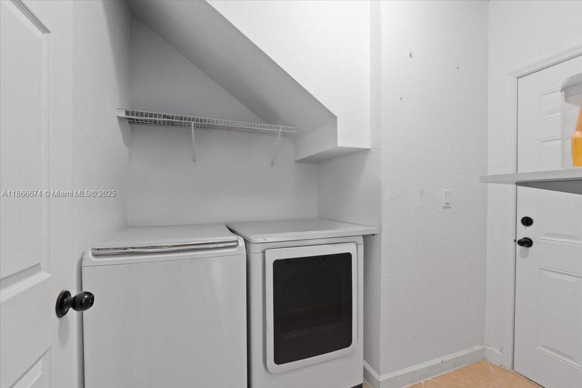 SILVER PALM EAST SEC ONE - Residential