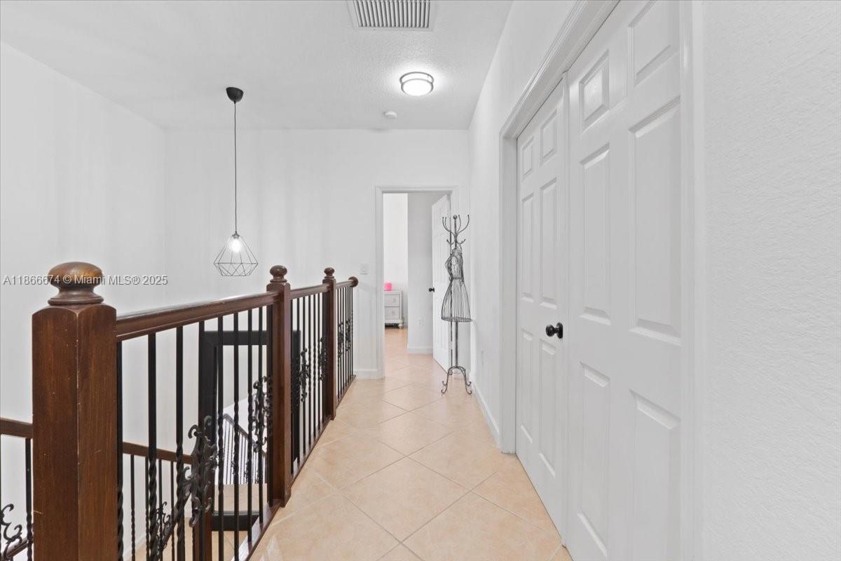 SILVER PALM EAST SEC ONE - Residential