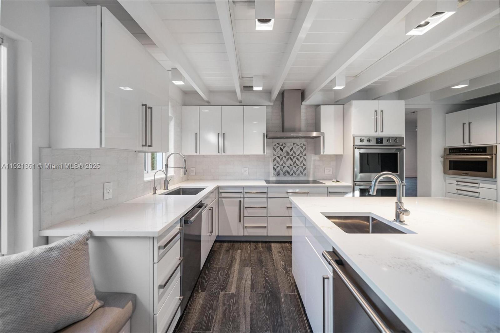 MIAMI SHORES ESTATES - Residential