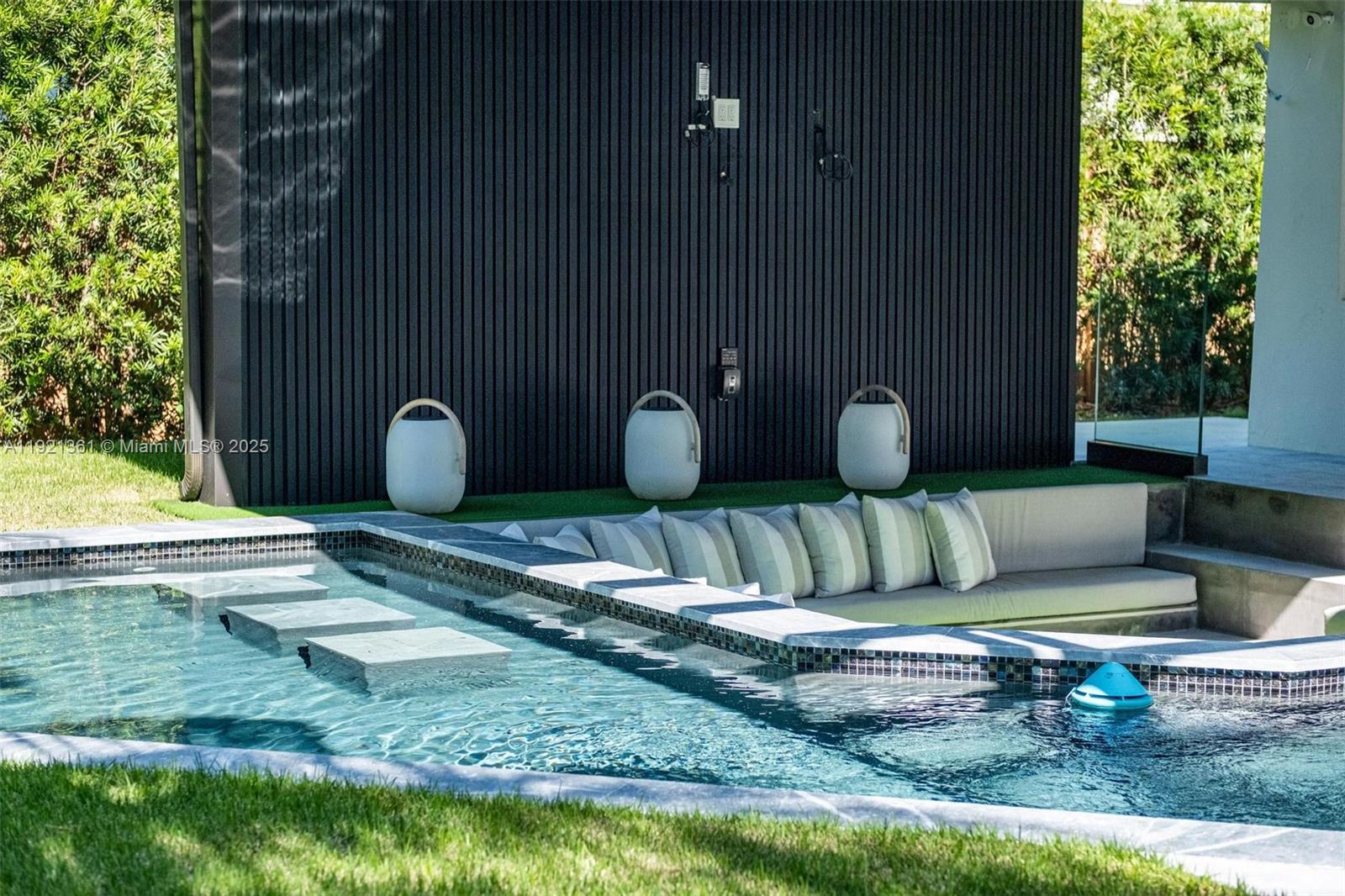 MIAMI SHORES ESTATES - Residential