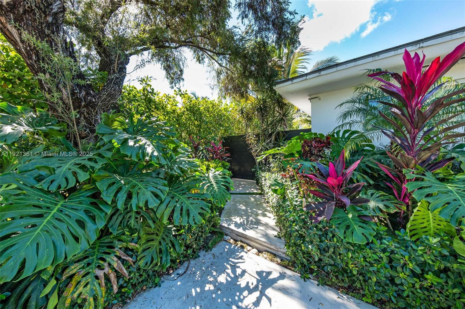 MIAMI SHORES ESTATES - Residential