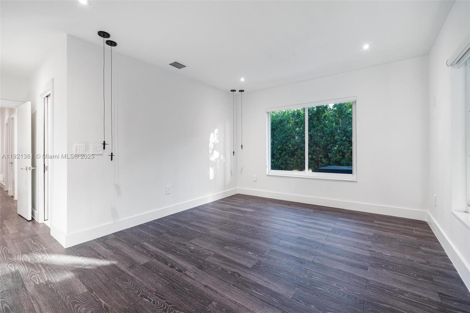 MIAMI SHORES ESTATES - Residential