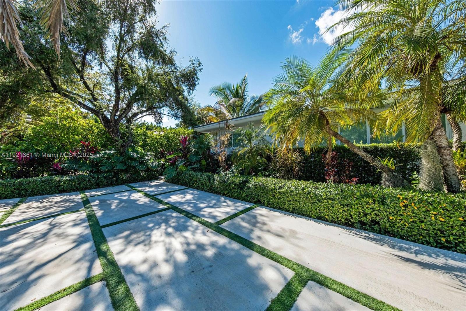 MIAMI SHORES ESTATES - Residential