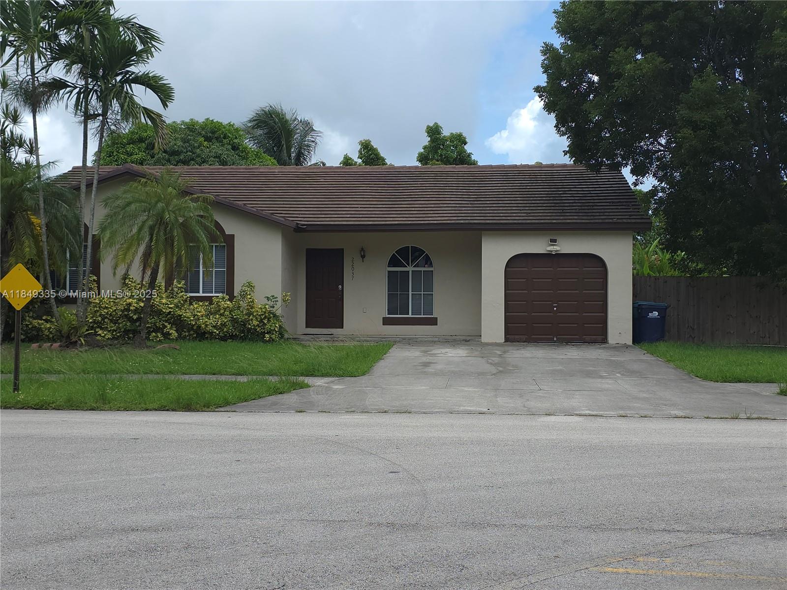 22037 SW 129th Ave, Miami, FL, 33170/$750,000 1 22037 SW 129th Ave
