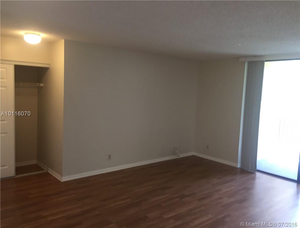 GRAND MARQUIS - Residential Lease