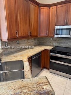 1140 Lidflower St 1140