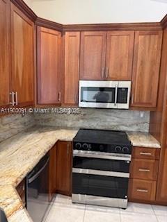 1140 Lidflower St 1140