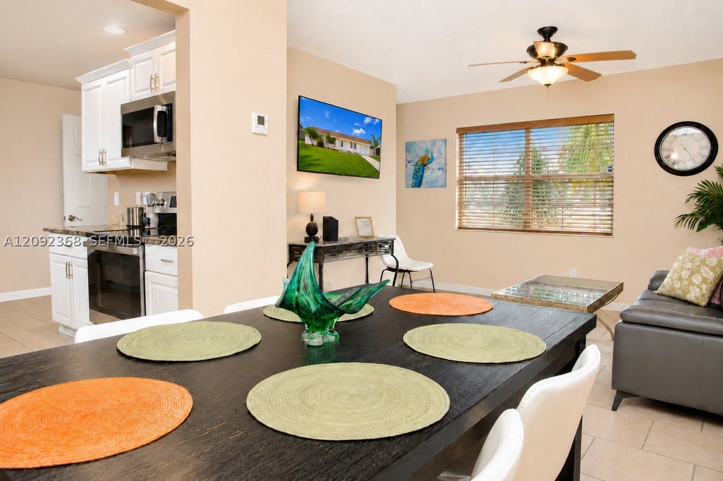 Photo of 458 SE Doat St, Port St Lucie, FL 34983 (MLS # A12092368)
