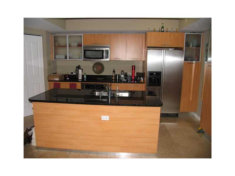 PLATINUM CONCOMINIUM - Residential Lease