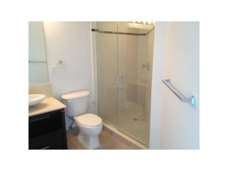 PLATINUM CONCOMINIUM - Residential Lease