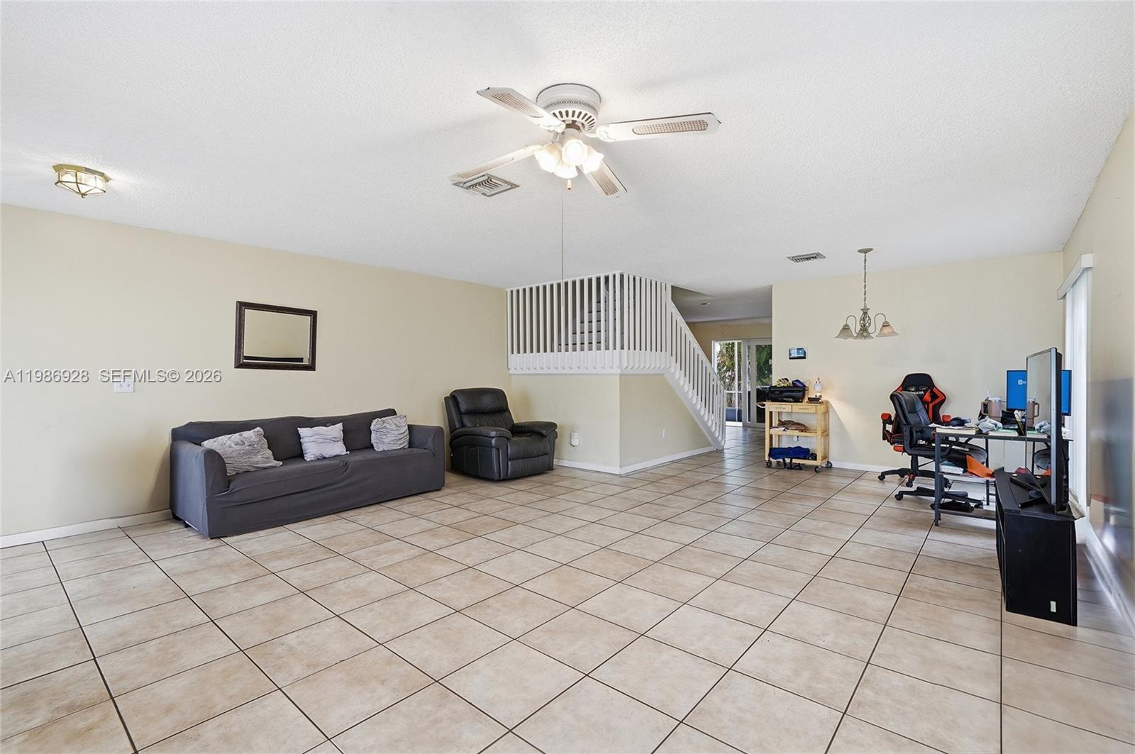 LAKESIDE SOUTH - Residential