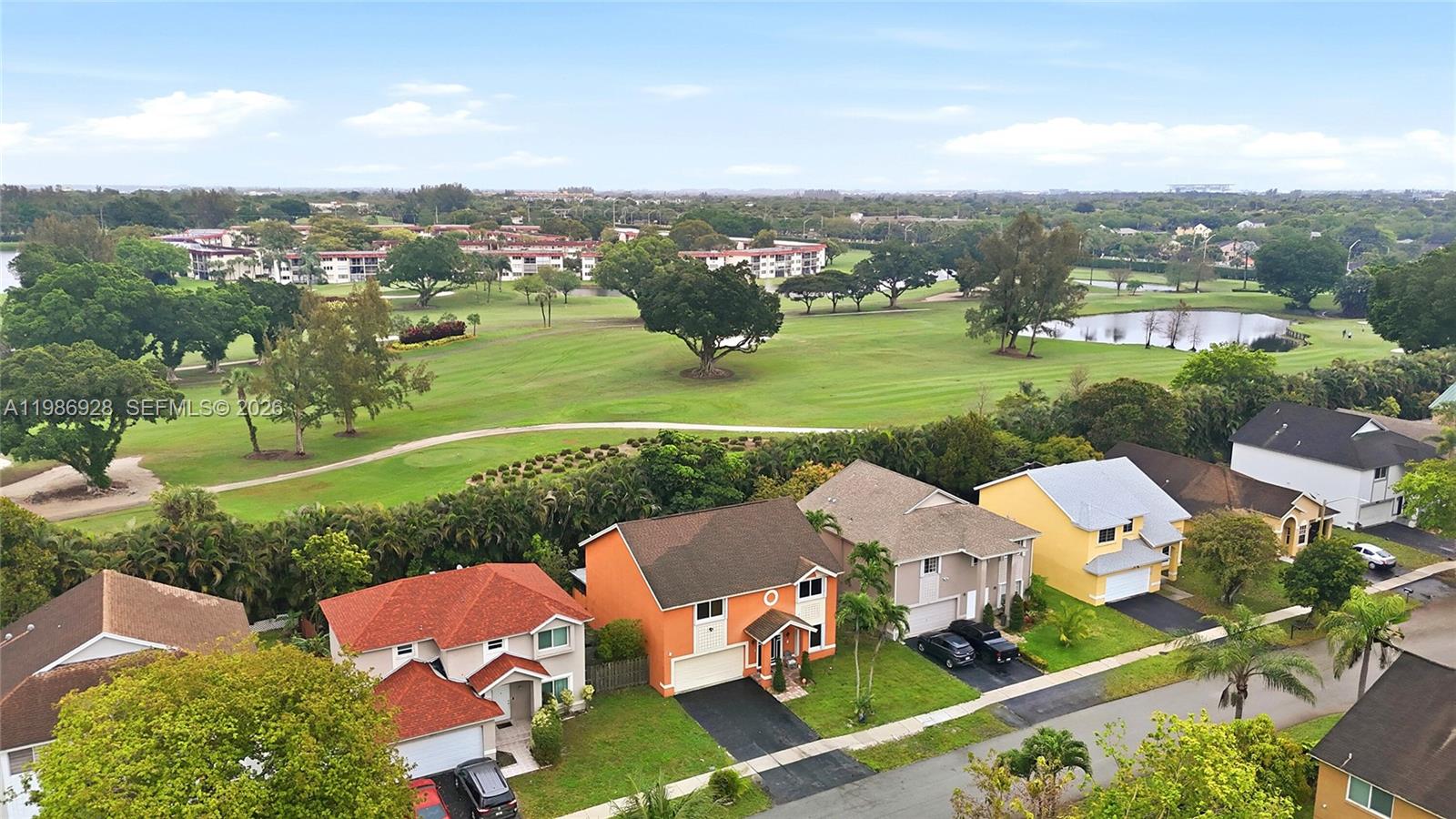 LAKESIDE SOUTH - Residential