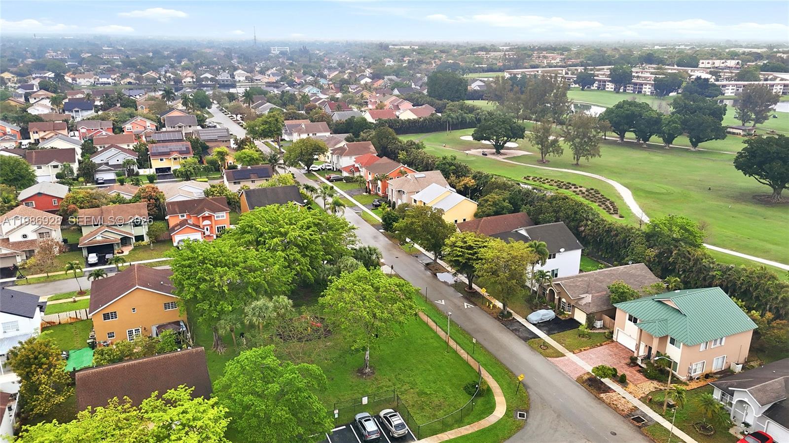 LAKESIDE SOUTH - Residential