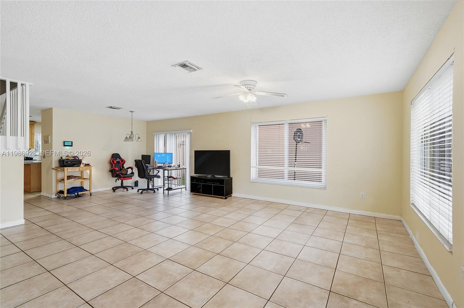 LAKESIDE SOUTH - Residential