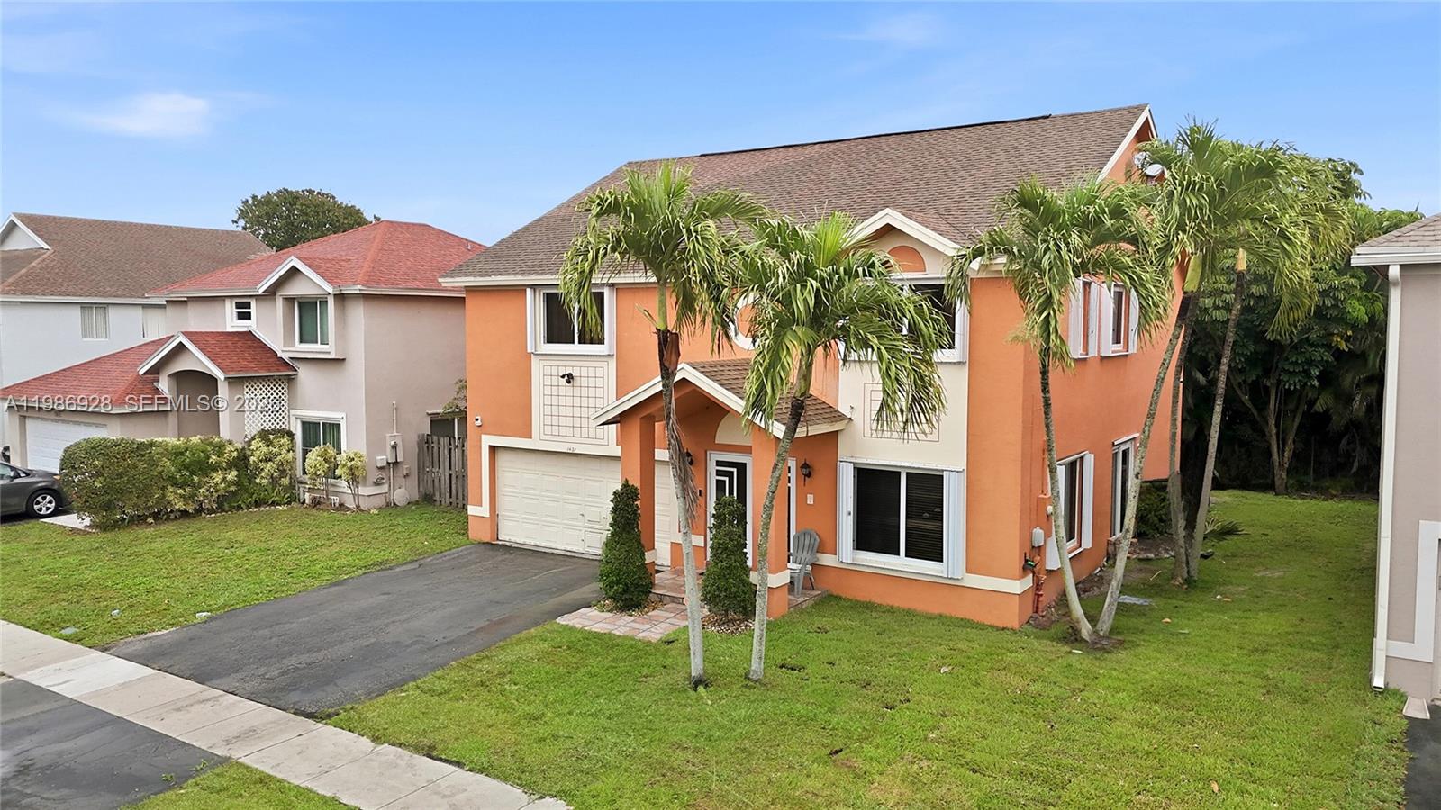 LAKESIDE SOUTH - Residential