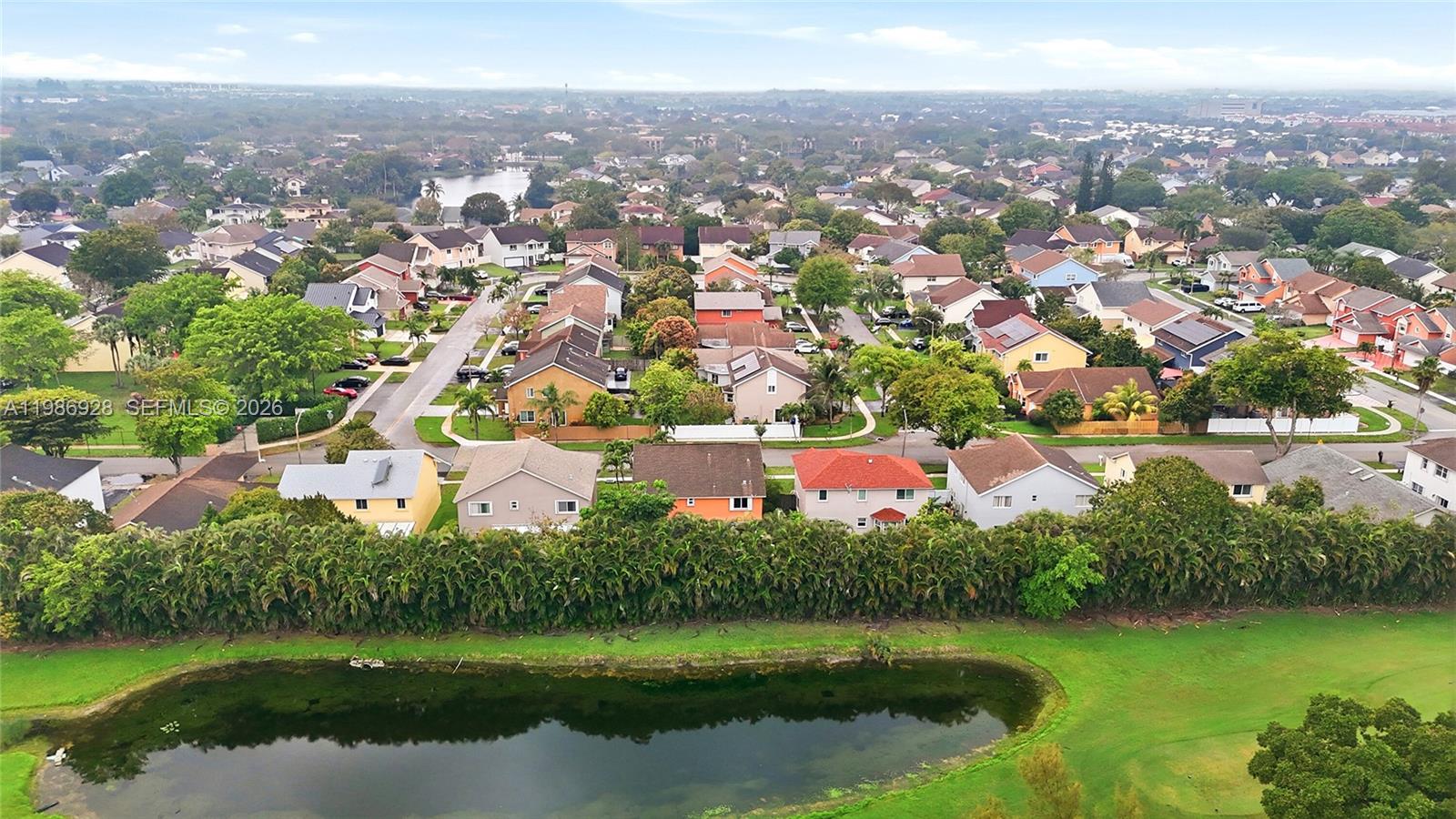 LAKESIDE SOUTH - Residential