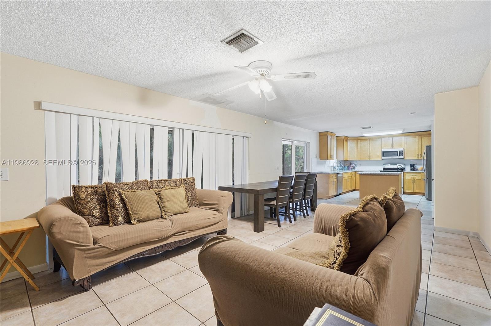 LAKESIDE SOUTH - Residential