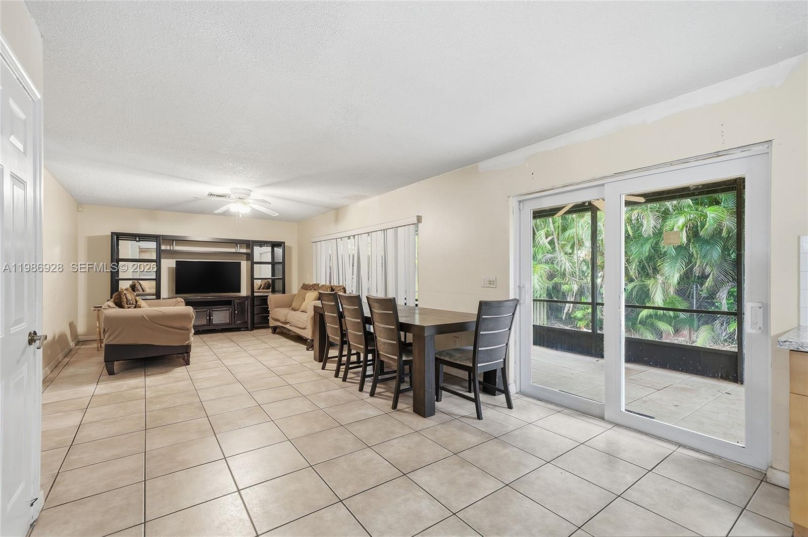 LAKESIDE SOUTH - Residential