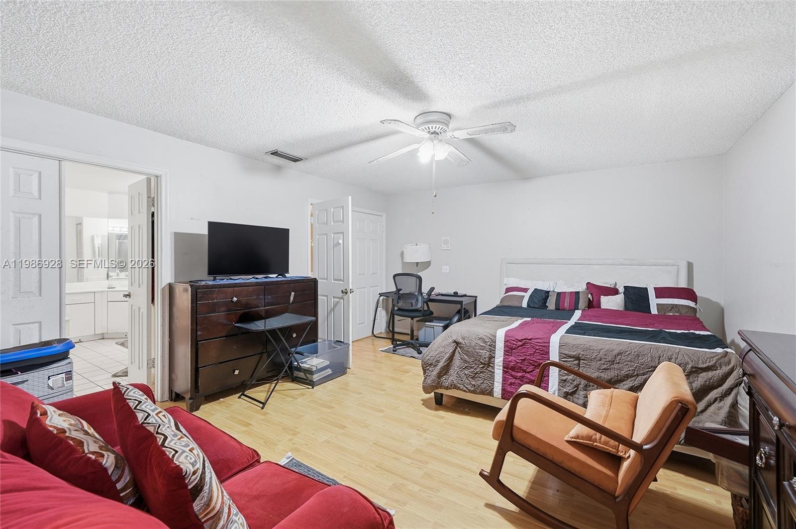 LAKESIDE SOUTH - Residential