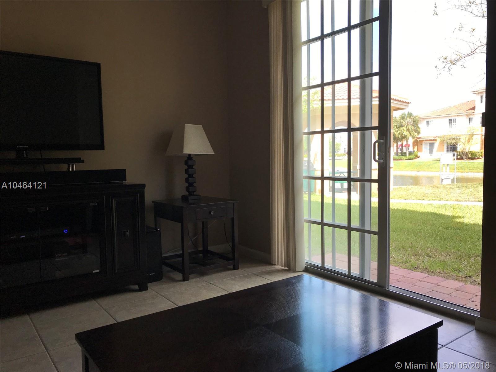 CALABRIA CONDO PH 9 - Residential