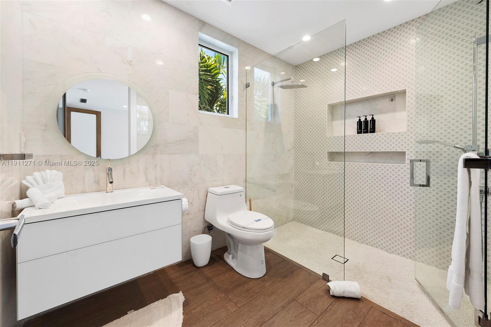 BEACH WAY HEIGHTS UNIT - Residential