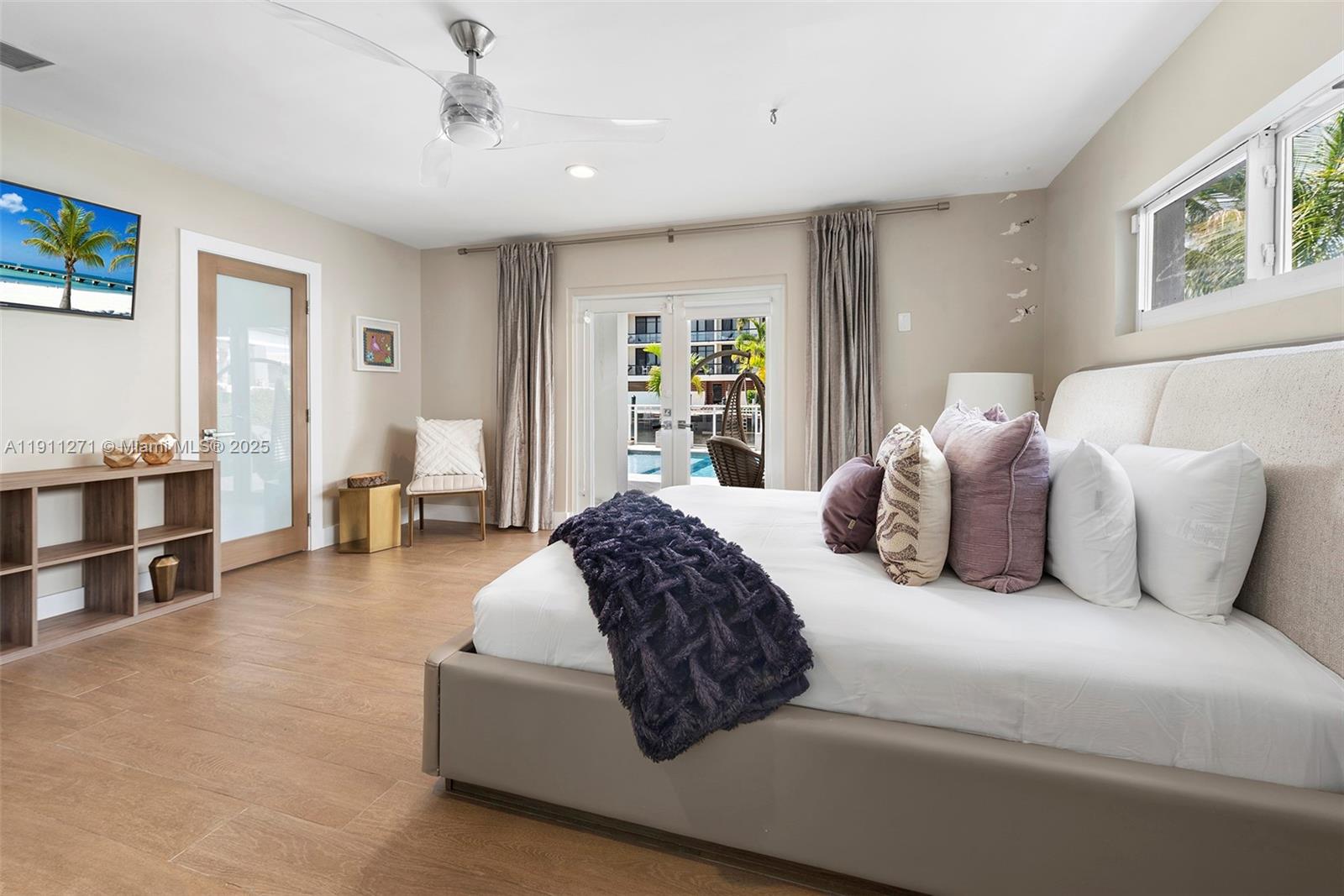 BEACH WAY HEIGHTS UNIT - Residential