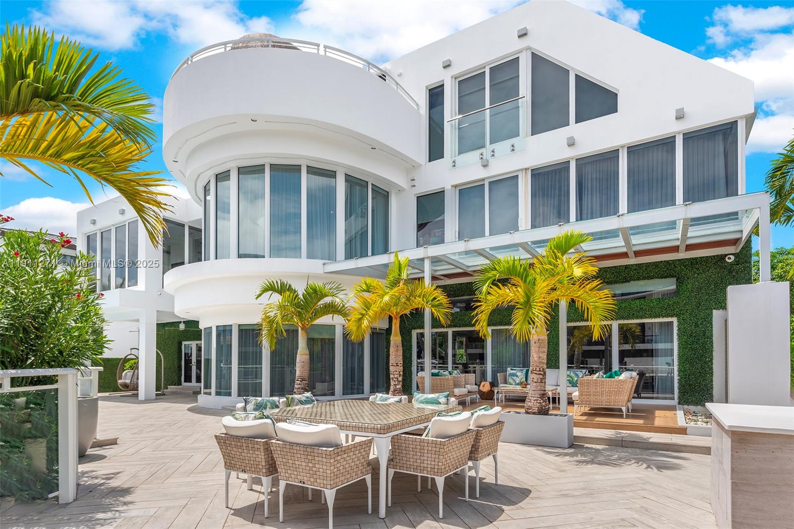 BEACH WAY HEIGHTS UNIT - Residential