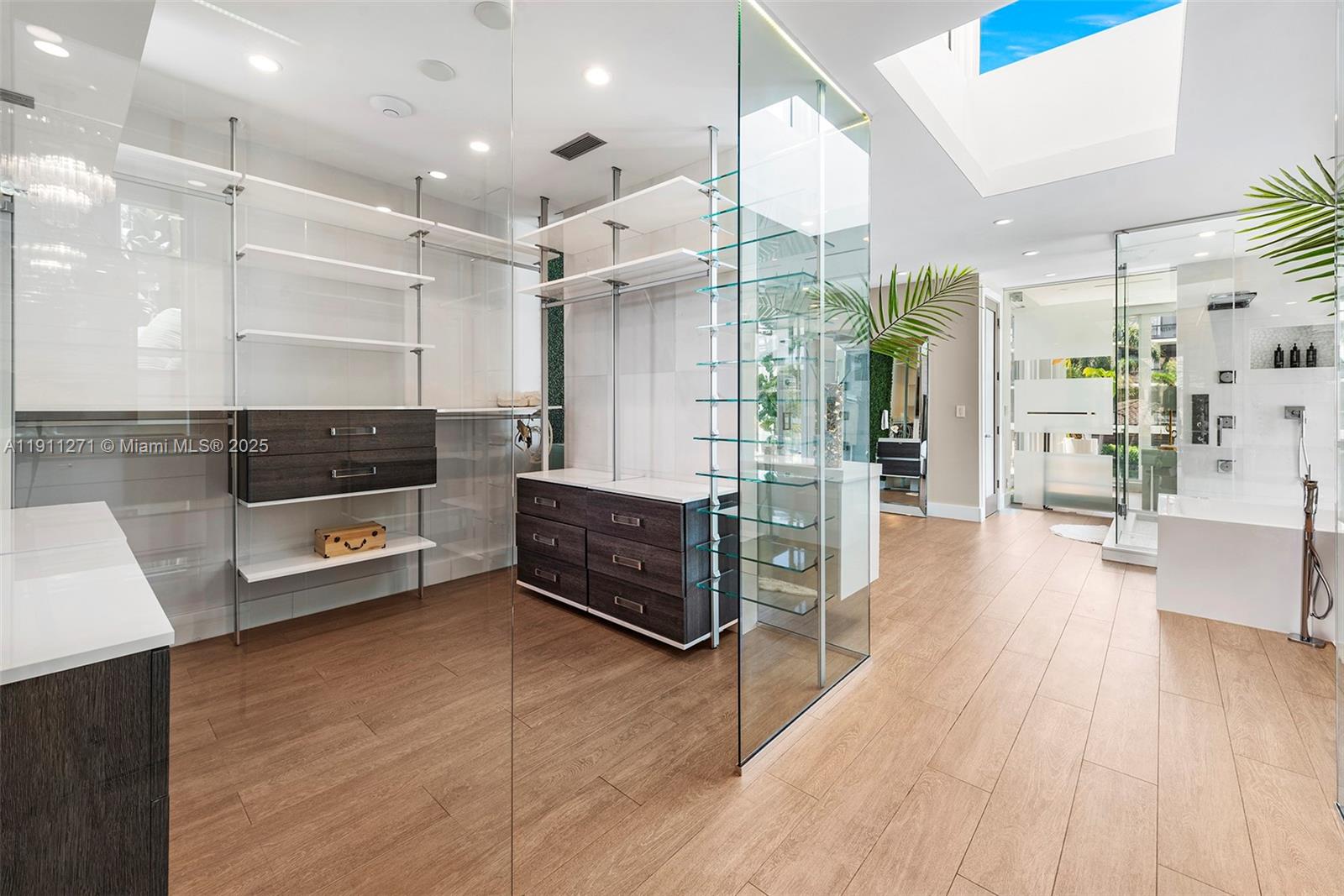 BEACH WAY HEIGHTS UNIT - Residential