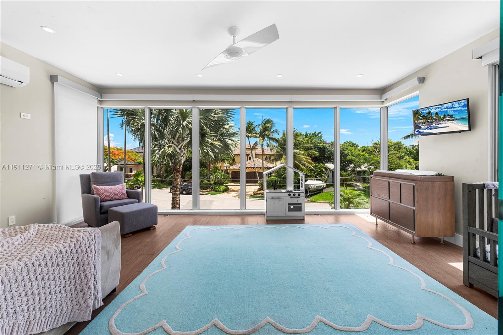 BEACH WAY HEIGHTS UNIT - Residential