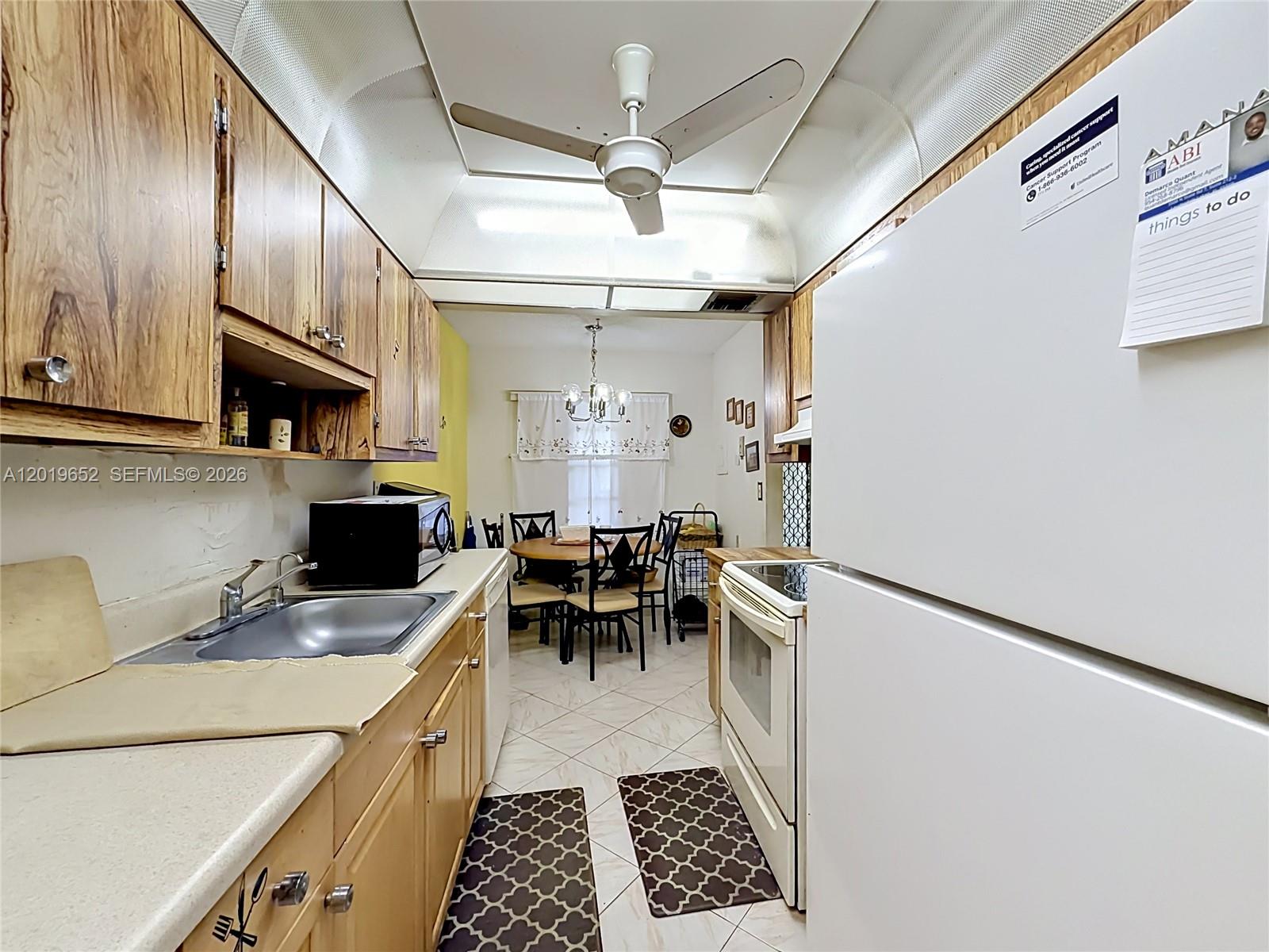 CYPRESS CHASE CONDO NO 5 - Residential