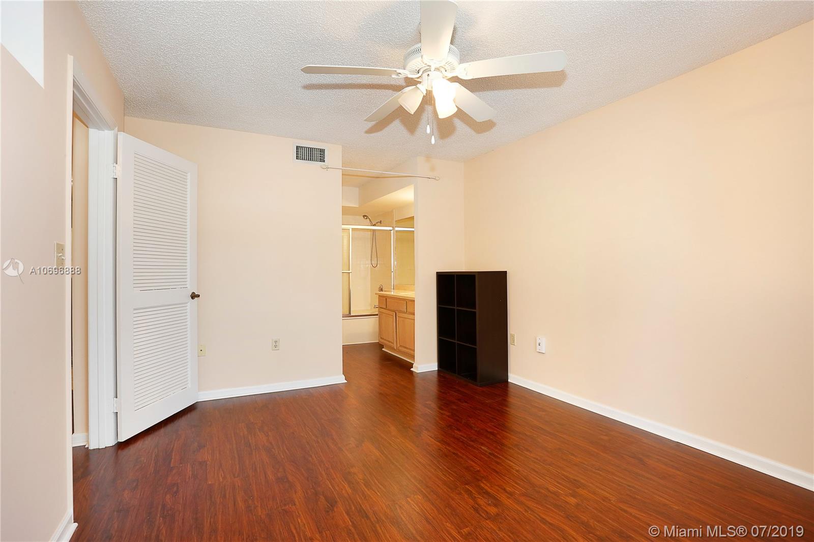 UNIVERSITY INN CONDO - Residential