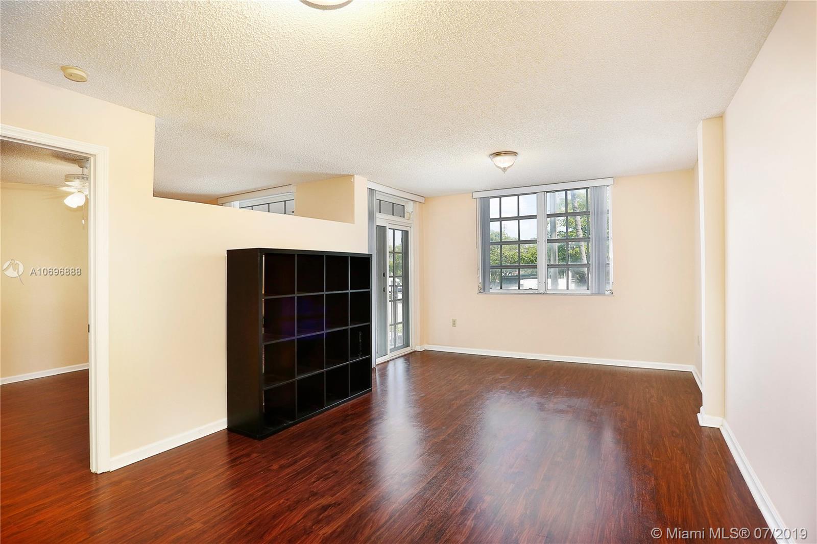 UNIVERSITY INN CONDO - Residential