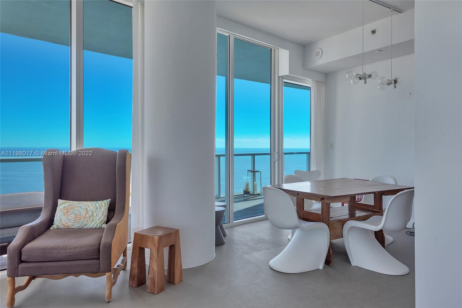 CONTINUUM ON SOUTH BEACH - Residential
