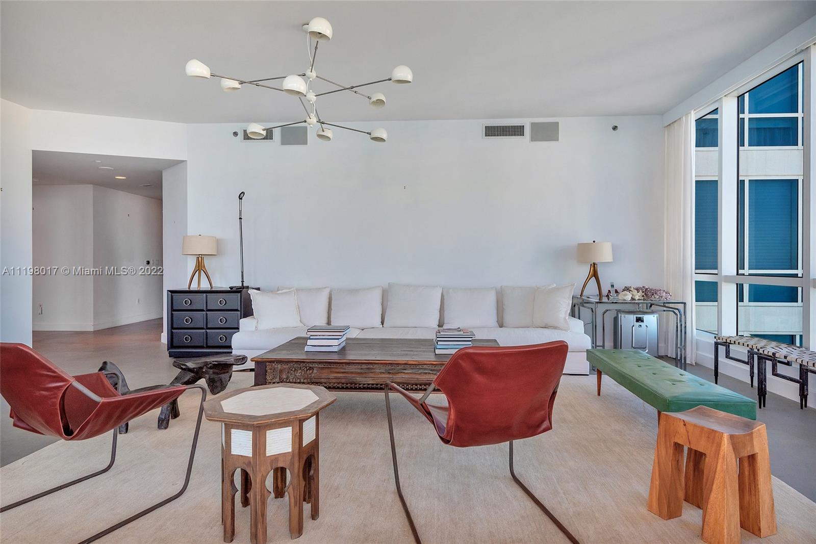 CONTINUUM ON SOUTH BEACH - Residential