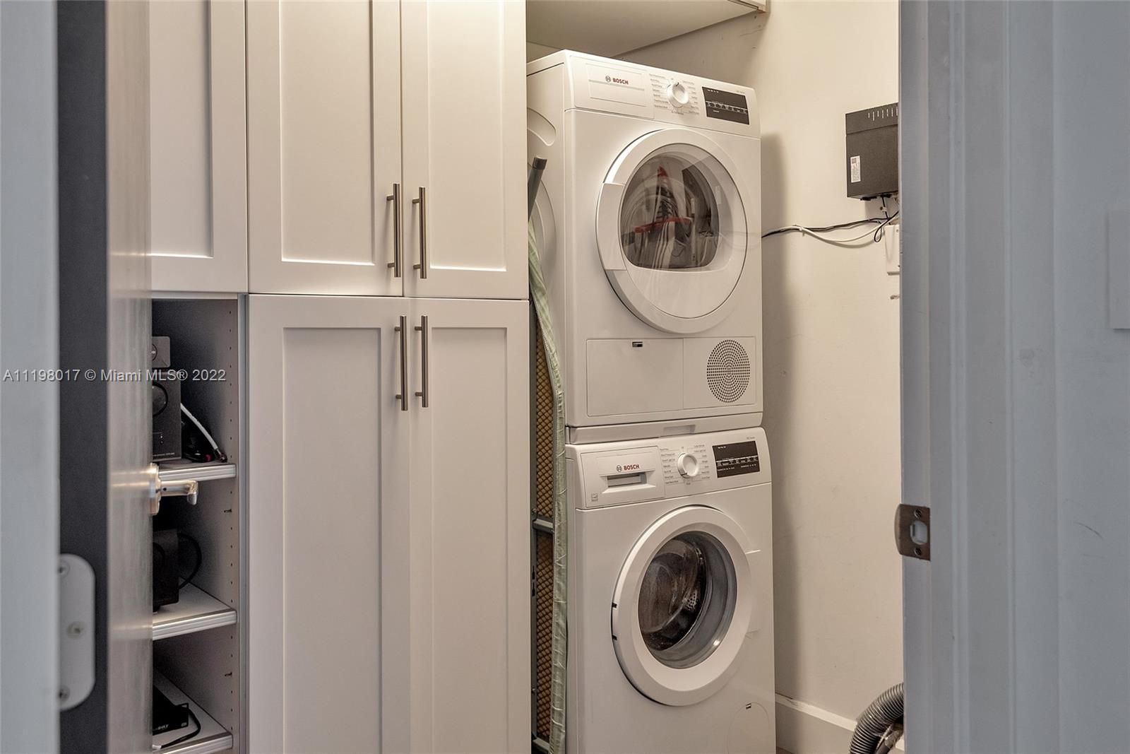 CONTINUUM ON SOUTH BEACH - Residential