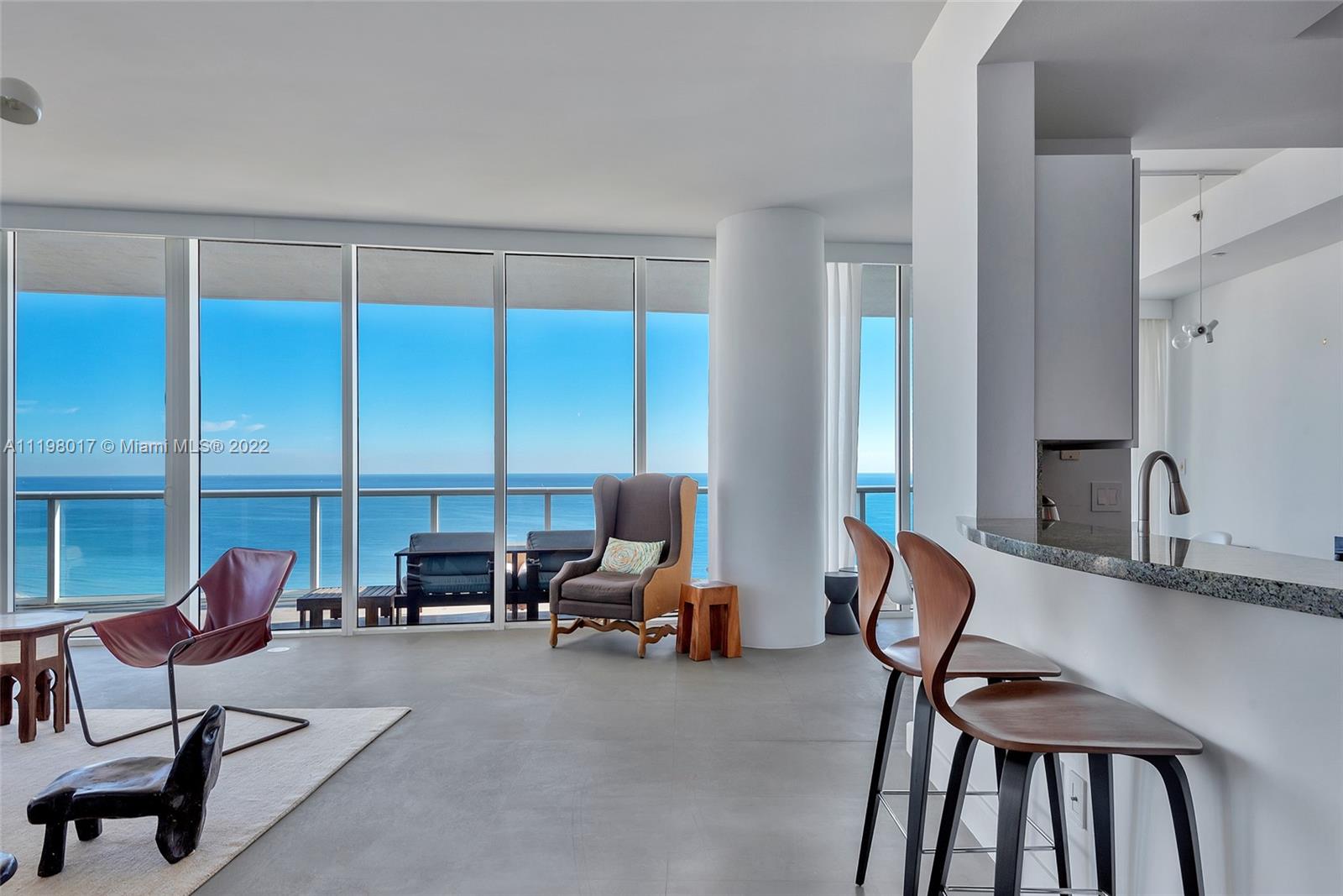 CONTINUUM ON SOUTH BEACH - Residential